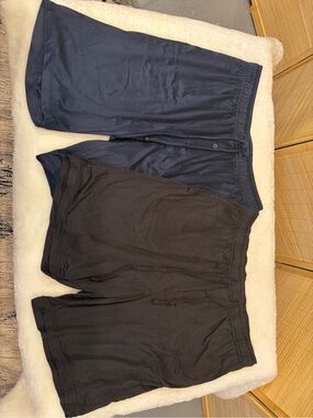 Cuddl Duds Men's Athletic Shorts in Black and Navy